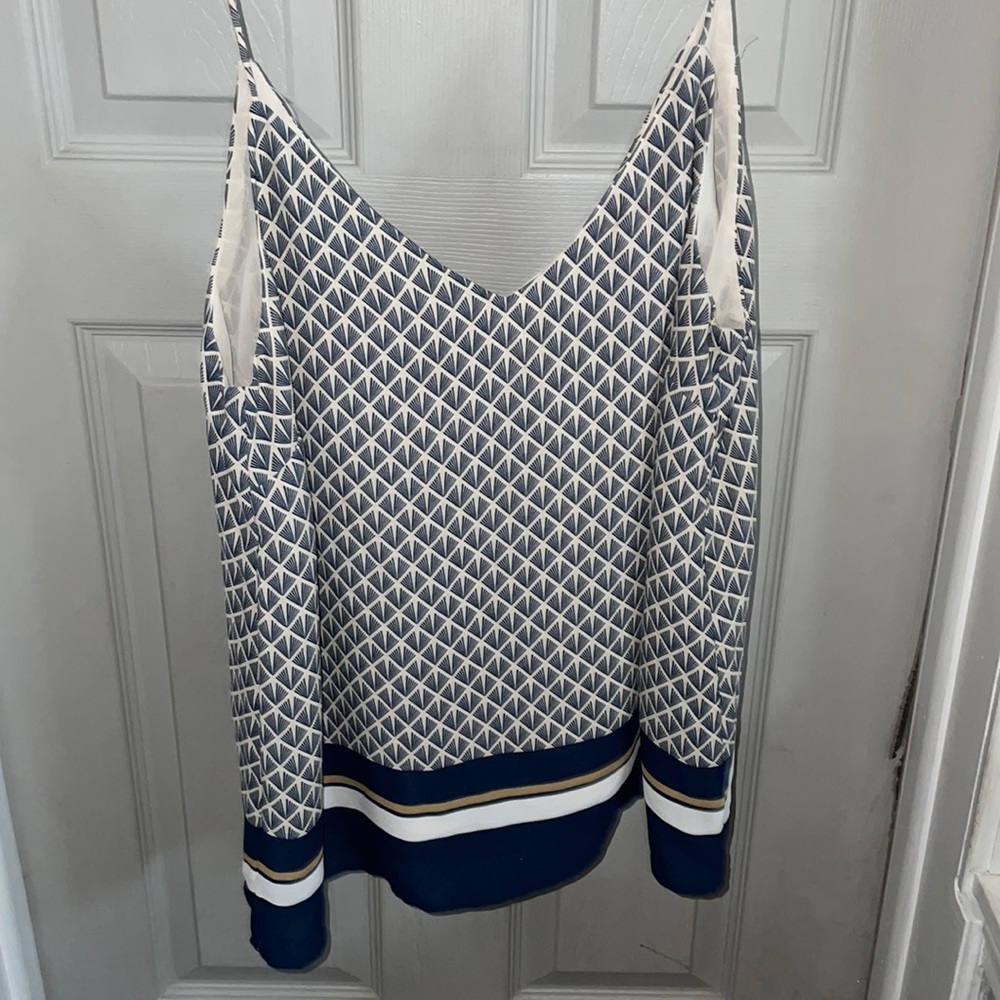 Classy polyester v top